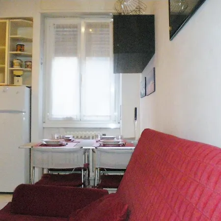 Melozzo Apartment *